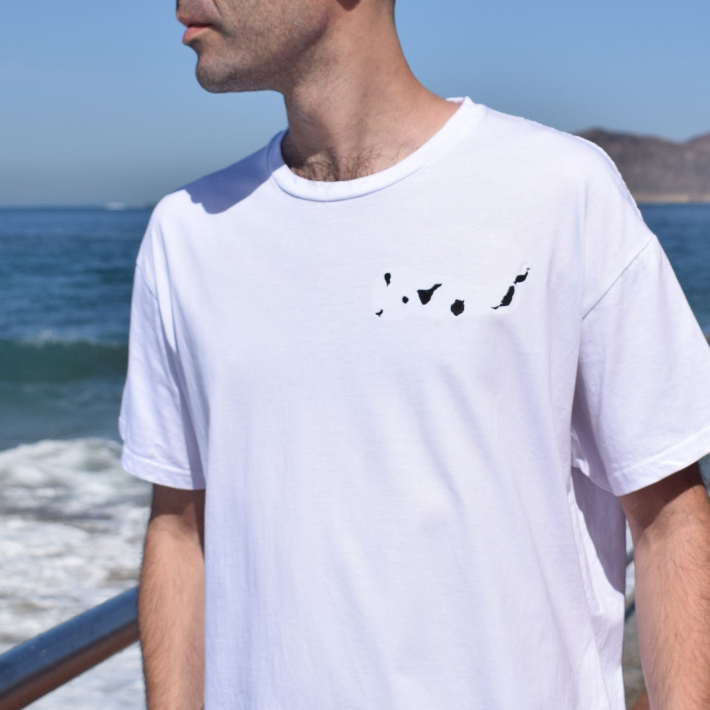 Islas Canarias Camiseta Bordada (Blanca)